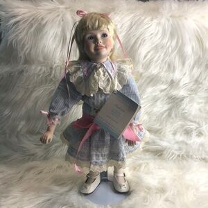 Vintage Heritage Dolls Hamilton Collection Rebecca Porcelain doll 1991